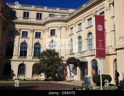 Royal Palace, Palatul Regal, now National Art Gallery, National Muzeul de Arta al Romaniei, Kunstmusum, Bucharest, Romania Stock Photo