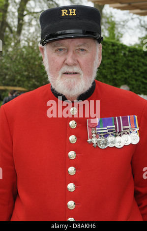 Chelsea Pensioner at RHS Chelsea Flower Show 2013 Stock Photo