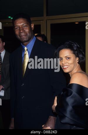 DENNIS HAYSBERT with wife.Absolute Power premiere in Los Angeles 1997 ...