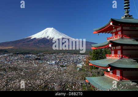 Snowy Mount Fuji and Chureito Pagoda at Arakura-yama Sengen-koen park Japan Stock Photo