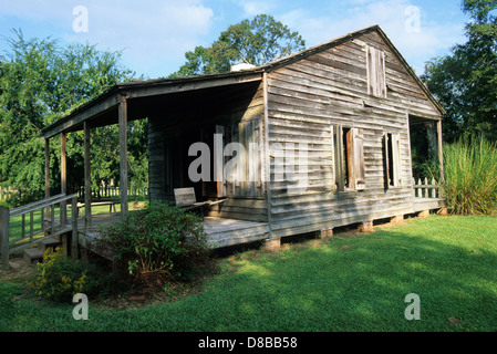 Elk283-4176 Louisiana, Cajun Country, St Martinville, Longfellow Evangeline State Historic Site, Acadian cabin Stock Photo