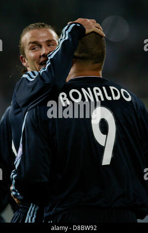 (FILE) David Beckham, 38, is due to retire at the end of the current football season after a glittering career. Beckham made 115 appearances for England and 394 for Manchester United and has also played for Real Madrid, Los Angeles Galaxy, AC Milan and Paris Saint Germain.  (L to R) David Beckham(Real), Ronaldo(Real) : NOVEMBER 26, 2003 - Football : UEFA Champions League 1st Phase Group F match 03-04 season between Marseille 1-2 Real Madrid at Velodrome, Marseille, France. (C)Kazuya Gondo/AFLO FOTO AGENCY (643) Stock Photo