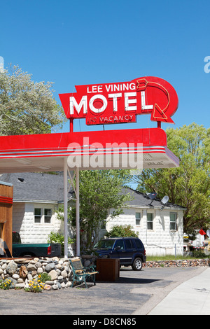 lee vining motel sign on scenic highway 395 in the Eastern Sierra Nevada Mountains, California Stock Photo