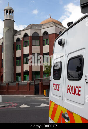 Finsbury Park, North London, UK. 25th May 2013.  Police CCTV van parked outside Finsbury Park Mosque, North London today. Joint venture between Metropolitan Police and London Borough of Islington. There has been a big rise in anti-Muslim incidents in the wake of the murder of a soldier in Woolwich. Credit: Jeffrey Blackler/Alamy Live News Stock Photo