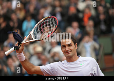 Paris, France. 26th May 2013. Roger Federer of Switzerland reacts to his victory during day 1 of the Roland Garros. Credit: Mauricio Paiz/Alamy Live News Stock Photo