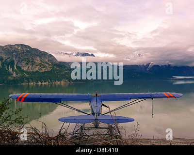 alaska cub piper alamy mountains morning anchorage airplane airport super float banks plane lake early