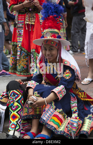 Young Peruvian Dancers In Costume Pose For Photographs At The Marinera 