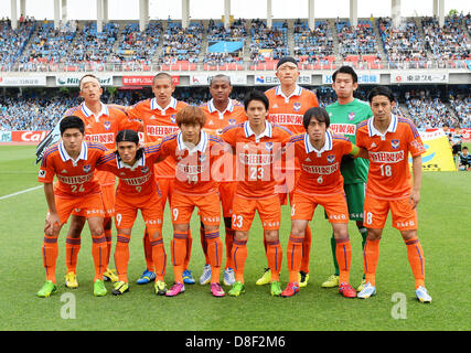 Albirex Niigata team group line-up, MAY 25, 2013 - Football / Soccer : Albirex Niigata team group shot (Top row - L to R) Kentaro Oi, Kengo Kawamata, Leo Silva, Kim Kun Hoan, Takaya Kurokawa, (Bottom row - L to R) Naoki Kawaguchi, Tatsuya Tanaka, Kim Jin Su, Atomu Tanaka, Yuta Mikado and Sho Naruoka before the 2013 J.League Division 1 match between Kawasaki Frontale 2-1 Albirex Niigata at Todoroki Stadium in Kanagawa, Japan. (Photo by AFLO) Stock Photo