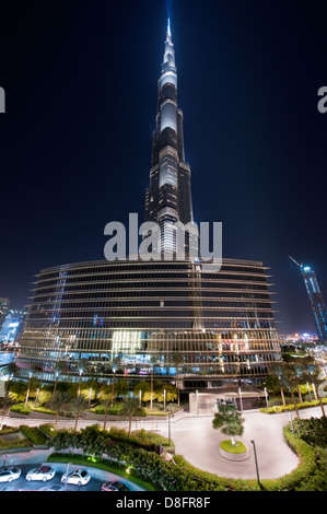 Parks at night in front of Burj Khalifa, Downtown Dubai, UAE Stock Photo