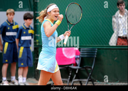 29.05.2013 Paris, France. Stefanie Voegele of Switzerland in action during the match between Heather Watson of Great Britain and Stefanie Voegele of Switzerland in the first round of the French Open from Roland Garros. Stock Photo