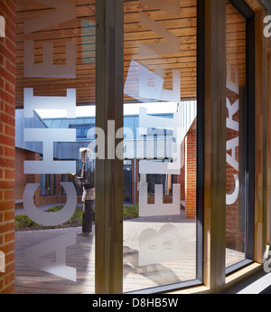 The Winchcombe School, Newbury, United Kingdom. Architect: Architype Limited, 2012. View from reception to atrium. Stock Photo