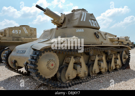 Obsolete guns and tanks Stock Photo - Alamy