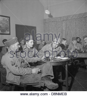 A WW2 NAAFI Navy Army Air force Institute girl in wartime uniform Stock ...