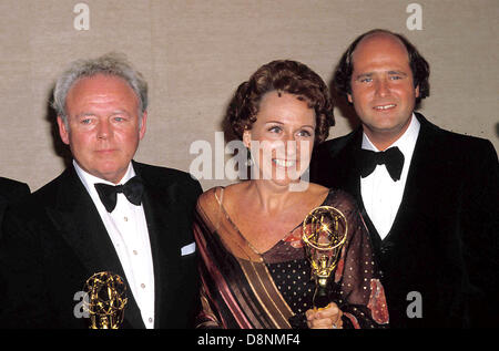 FILE PHOTO - JEAN STAPLETON, the veteran of stage and film best known as Archie Bunker's long-suffering wife Edith in the seminal TV series 'All In The Family,' died Friday May 31, 2013 at her home in New York City. She was 90. PICTURED: Sept. 17, 1978 - Pasadena, California, U.S. - CARROLL O'CONNOR, JEAN STAPLETON and ROB REINER at the 30th Primetime Emmy Awards, where 'All In The Family' won the award for Outstanding Comedy Series, both O'Connor and Stapleton won as lead actor and actress and Reiner won as best actor in a supporting role. (Credit Image: © Bob Noble/Globe Photos/ZUMAPRESS.com Stock Photo