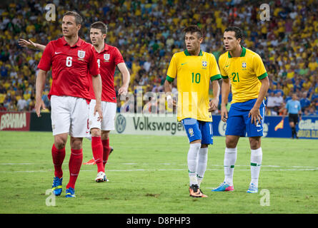 Brazilian Footballer Neymar (number 10), during a friendly with England in the new Maracana Stadium, Rio de Janeiro, Brazil.02/06/2013. The first international game to be played in the newly renovated stadium ended in a draw, 2-2. England 2 Brazil 2 Credit:  Peter M. Wilson/Alamy Live News Stock Photo