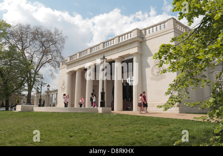 The Bomber Command Memorial, Green Park, Hyde Park corner, London, UK. Stock Photo