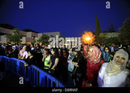 Jerusalem. 3rd June 2013. Palestinians of the wattan student movement participate in the fifth Palestinian Heritage Festival at the Hebrew University in Jerusalem on June 3, 2013  (Credit Image: Credit:  Saeed Qaq/APA Images/ZUMAPRESS.com/Alamy Live News) Stock Photo