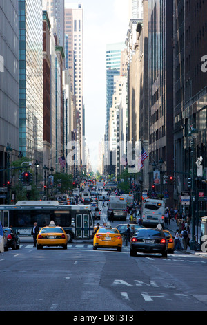 Street scene in the middle of Third Avenue in midtown Manhattan, New York, NY, USA. Stock Photo