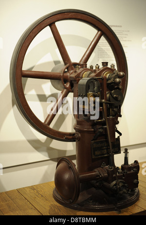19th Century internal combustion engine. Historical artwork of a three ...