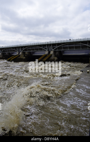 The hydro-electric plant Freudenau opened its gates during the 2013 flood in Vienna, Austria Stock Photo
