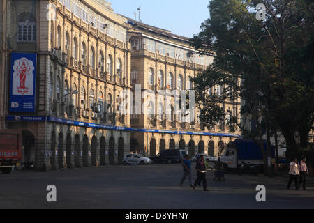 Dec 01, 2012 - Mumbai, Maharashtra, India - The Horniman Circle neighborhood at Mumbai has many classic examples of Art Deco Style Architecture of the 1930s and 1940s. Art Deco buildings in Mumbai, India have found a new legion of fans after a stretch of structures built in the 1920s, 30s and 40s became last year one of two Indian bids to be declared as a Unesco World Heritage Site. Mumbai has one of the largest concentrations of original and surviving Art Deco edifices in the world, second only to Miami. Deco buildings cropped up at a time of exuberant optimism and opulence in Mumbai. The Art Stock Photo