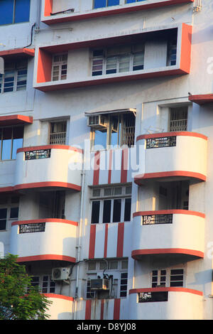 Dec 01, 2012 - Mumbai, Maharashtra, India - The Kotak Insurance Building at Mumbai is a classic example of Art Deco Style Architecture of the 1930s and 1940s. Art Deco buildings in Mumbai, India have found a new legion of fans after a stretch of structures built in the 1920s, 30s and 40s became last year one of two Indian bids to be declared as a Unesco World Heritage Site. Mumbai has one of the largest concentrations of original and surviving Art Deco edifices in the world, second only to Miami. Deco buildings cropped up at a time of exuberant optimism and opulence in Mumbai. The Art Deco sty Stock Photo