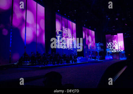 Nov 15, 2008 - Miami Beach, Florida, U.S. - The 2008 Victoria's Secret Fashion Show held at Fontainebleau in Miami Beach. (Credit Image: © Dana Numkena/ZUMAPRESS.com) Stock Photo