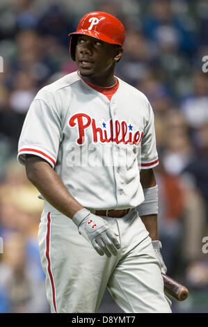 PHILLIES NOTEBOOK: Howard rounding into form after 2 HR day – The