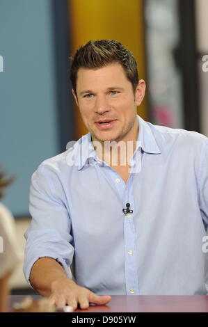 Nick Lachey of the adult contemporary boy band 98 Degrees visits radio  station Mix 106 Performance Theater on Saturday, June 15, 2013, in  Philadelphia. (Photo by Owen Sweeney/Invision/AP Stock Photo - Alamy