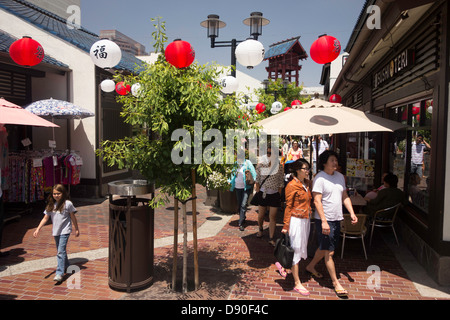 Little Tokyo Los Angeles Usa Stock Photo Alamy