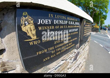 Isle of Man, UK. 7th June, 2013.   The Joey Dunlop memorial at the Isle of Man TT Stock Photo