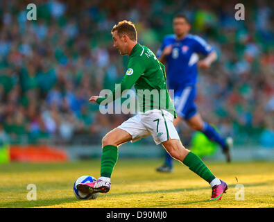 Dublin, Ireland. 7th June 2013. Aiden McGeady (Republic of Ireland) charges forward during the 2014 World Cup Qualifier between the Republic of Ireland and Faroe Islands from the Aviva Stadium. Credit:  Action Plus Sports Images/Alamy Live News Stock Photo