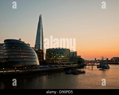 London, UK. June 6, 2013. The Shard wins 'Best Large Project' award, presented on June 6, 2013 at McGraw Hill Construction's ENR 2013 Global Best Projects Awards in New York City. The Shard, shown here at sunset, is the tallest building in the European Union. Credit:  PD Amedzro/Alamy Live News Stock Photo