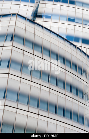IAC Building, InterActiveCorp's headquarters, 550 West 18th Street and ...