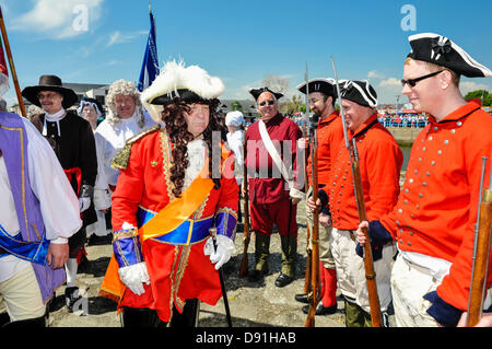 King Billy, king william III of orange crossing the boyne on his white ...