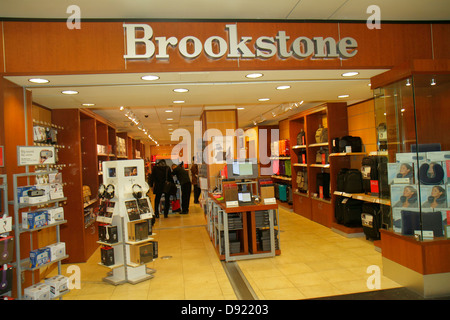 Brookstone store hi res stock photography and images Alamy