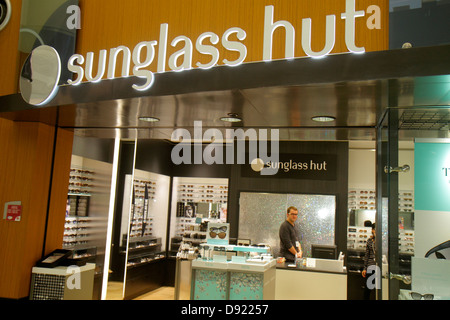 Texas,South,Southwest,Houston,George Bush Intercontinental Airport,IAH,gate,shopping shopper shoppers shop shops market markets marketplace buying sel Stock Photo