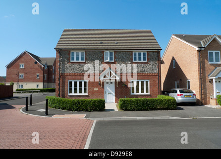 Exterior view of detached NEW BUILD house home and car on Ty Glas housing estate in Llanishen Cardiff Wales UK Great Britain  KATHY DEWITT Stock Photo