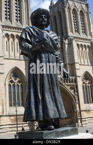 Bristol Cathedral  Indian reformer Raja Rammohun Roy statue outside Stock Photo