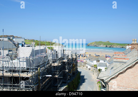 new homes being built overlooking the beach at porth near newquay in cornwall, uk Stock Photo