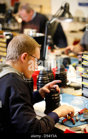 Manufacture of Cooke lenses at Cooke Optics Leicester Stock Photo