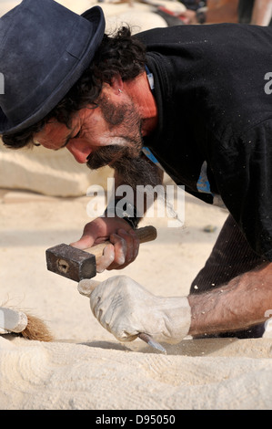 Stonemason, Laurent Donnadieu, carving stone Stock Photo
