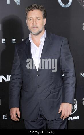 New York, USA. 10th June 2013. Russell Crowe at arrivals for MAN OF STEEL Premiere, Alice Tully Hall at Lincoln Center, New York, NY June 10, 2013. Photo By: Kristin Callahan/Everett Collection/Alamy Live News Stock Photo