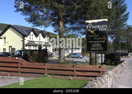 Exterior of Tyndrum Inn Scotland May 2013 Stock Photo