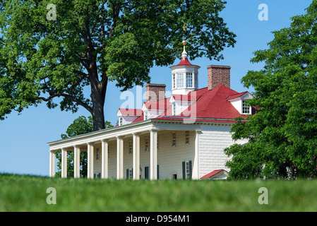 Washington estate mansion at Mt Vernon, Virginia, USA Stock Photo