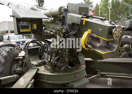 Modern Finnish Artillery cannon 155 K 98 of the Karelia Brigade at Vekaranjärvi Garrison. Stock Photo