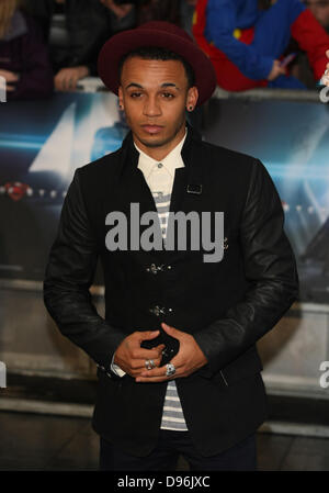 ASTON MERRYGOLD MAN OF STEEL UK PREMIERE LEICESTER SQUARE  LONDON ENGLAND 12 June 2013 Stock Photo