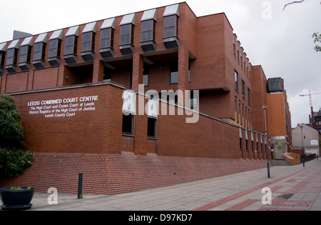 Leeds Combined Law Courts in Leeds city center Stock Photo