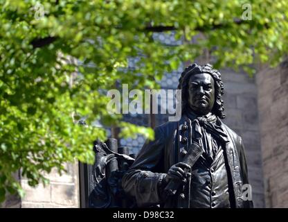 Leipzig, Germany. 14th June, 2013. The memorial for composer Johann Sebastian Bach situated on a square in front of the church of St. Thomas (Thomaskirchhof) in Leipzig, Germany, 14 June 2013. The Bach Festival is opened to the public under the motto 'Vita Christi' in the evening of the same day. Alltogether 14 events are part of the programme until 23 June 2013. Photo: HENDRIK SCHMIDT/dpa/Alamy Live News Stock Photo