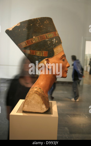 Bust of Nefertiti (c1370- c1330 BC) Great Royal Wife (chief consort) to the Egyptian Pharaoh Akhenaten. Nefertiti and her husband were known for a religious revolution. They started to worship one god only, Aten, the sun's disc. Stock Photo